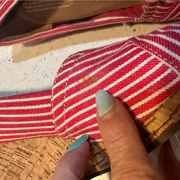 TOMS striped cork wedges - size 6 - Picture 8 of 12